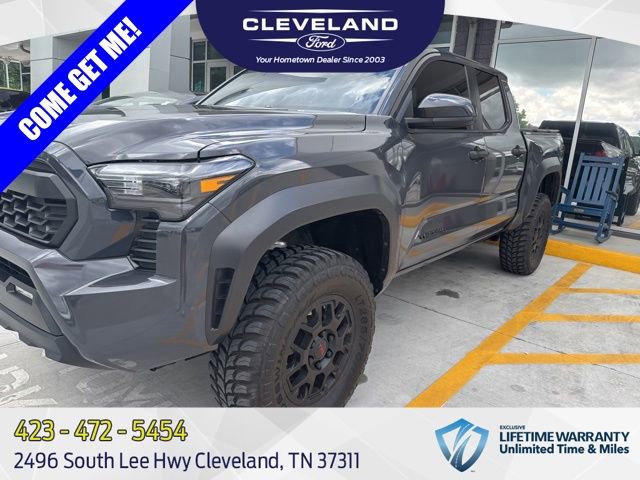 Used 2025 Toyota Tacoma SR5