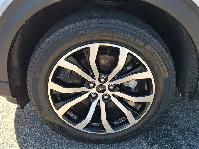 Certified 2023 Ford Explorer ST-Line w/ Class IV Trailer Tow Package image 30