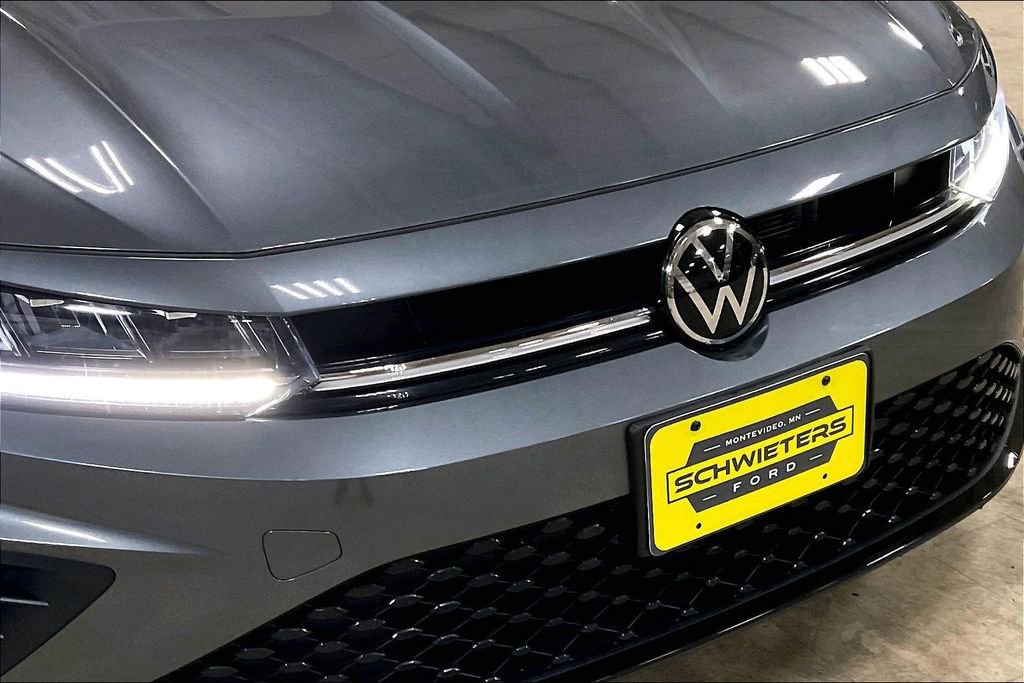 Used 2025 Volkswagen Jetta Sport FWD image 28