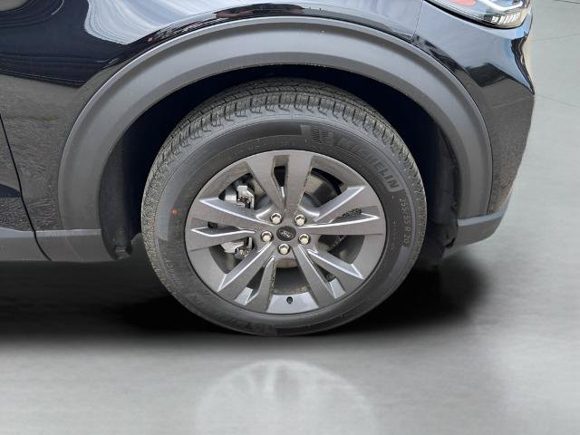 Certified 2025 Ford Explorer Active w/ Active Comfort Package AWD/4WD image 30