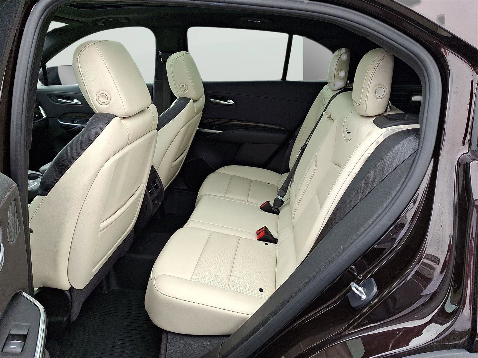 Used 2021 Cadillac XT4 Sport image 33