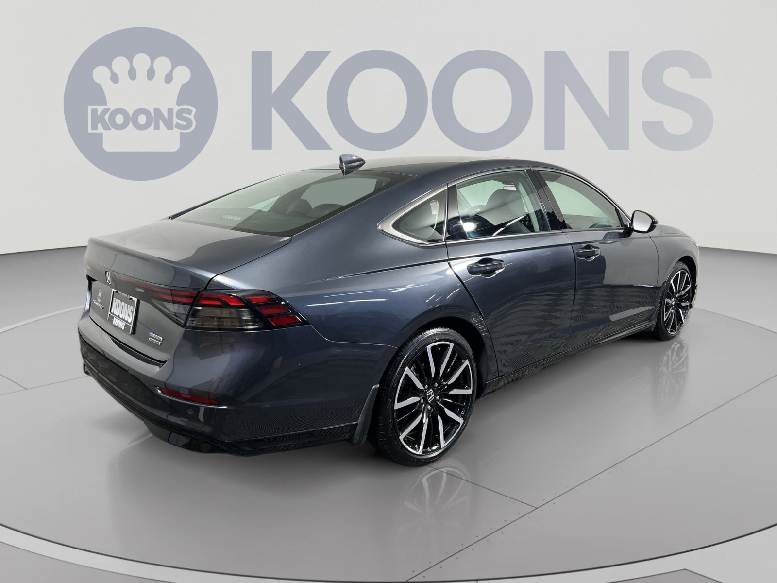 Used 2024 Honda Accord Touring image 11