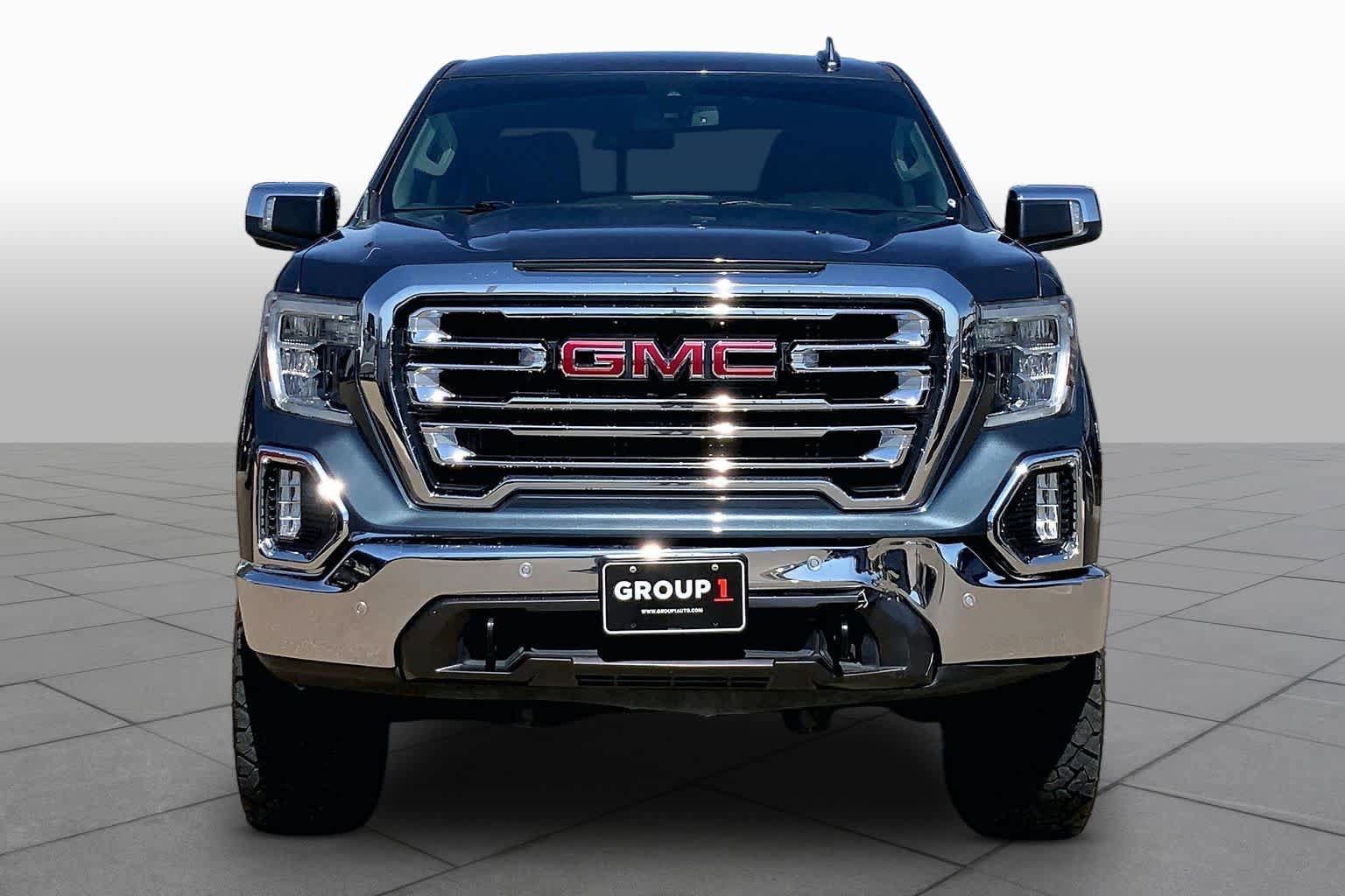 Used 2019 GMC Sierra 1500 SLT w/ SLT Premium Plus Package AWD/4WD image 4