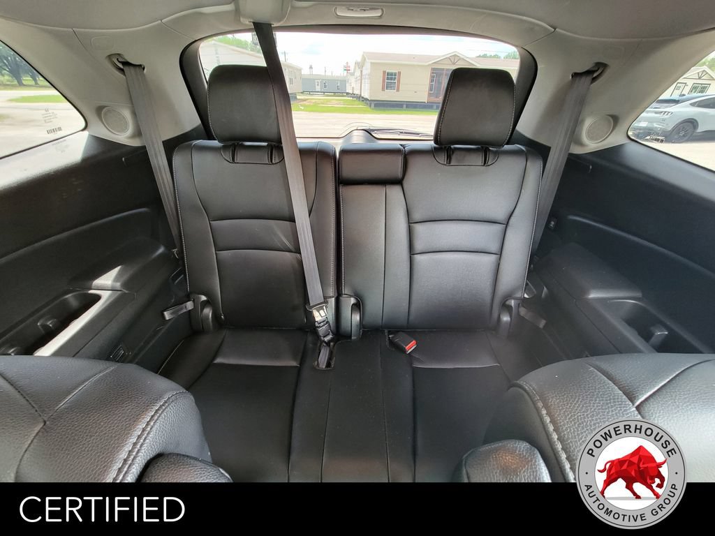 Used 2021 Honda Pilot Touring image 17