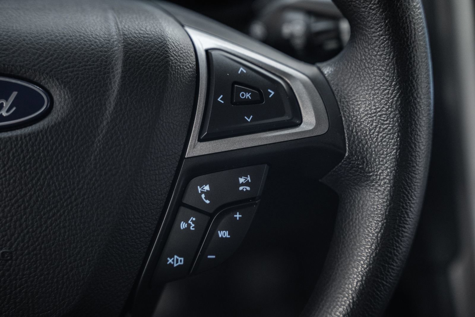 Certified 2020 Ford Fusion SE FWD image 25