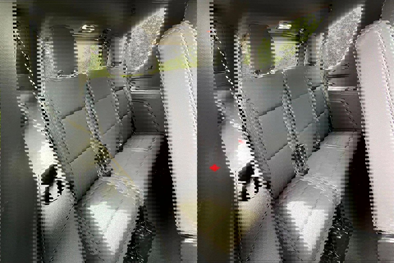 Used 2024 Chevrolet Tahoe LS image 28