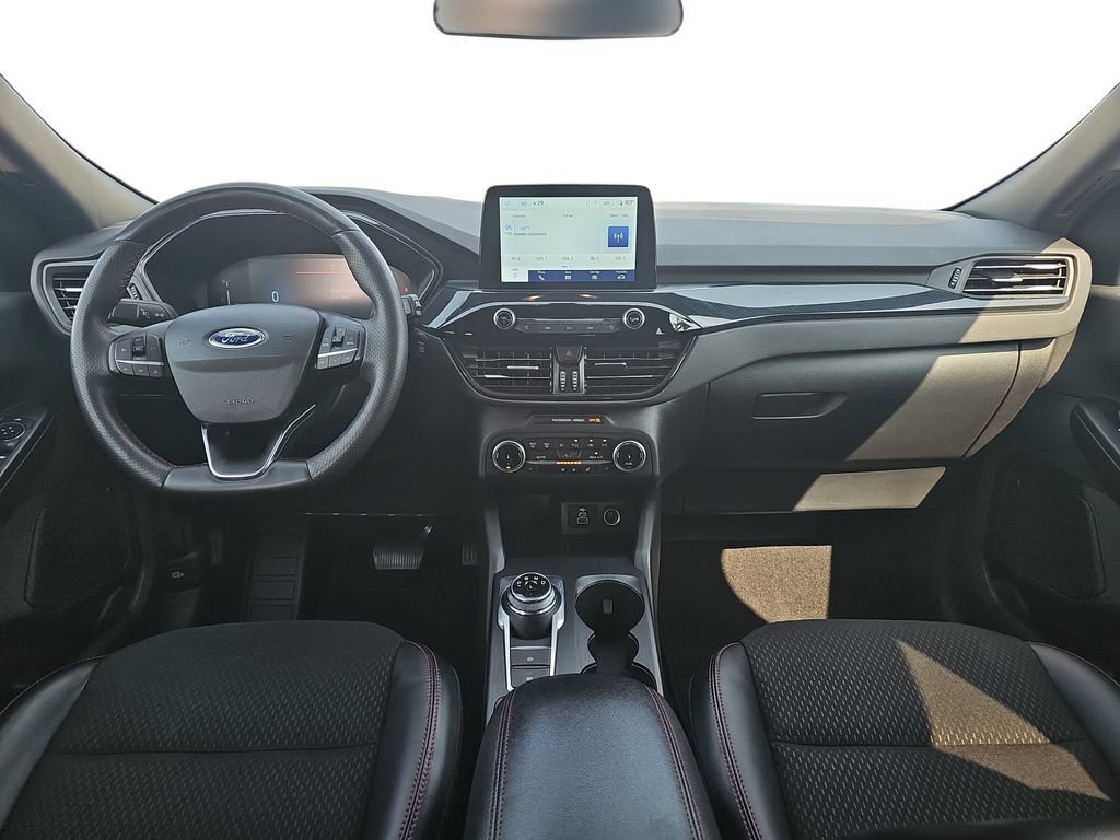Certified 2025 Ford Escape ST-Line Select AWD/4WD image 9