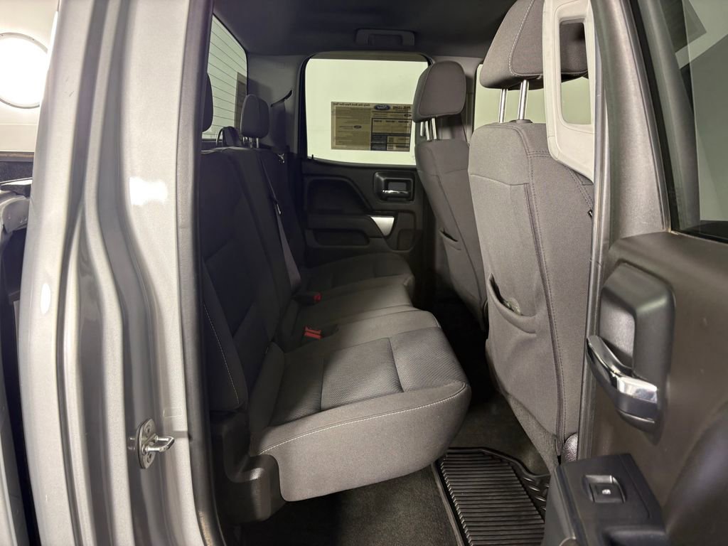 Used 2017 Chevrolet Silverado 1500 LT w/ All Star Edition AWD/4WD image 32