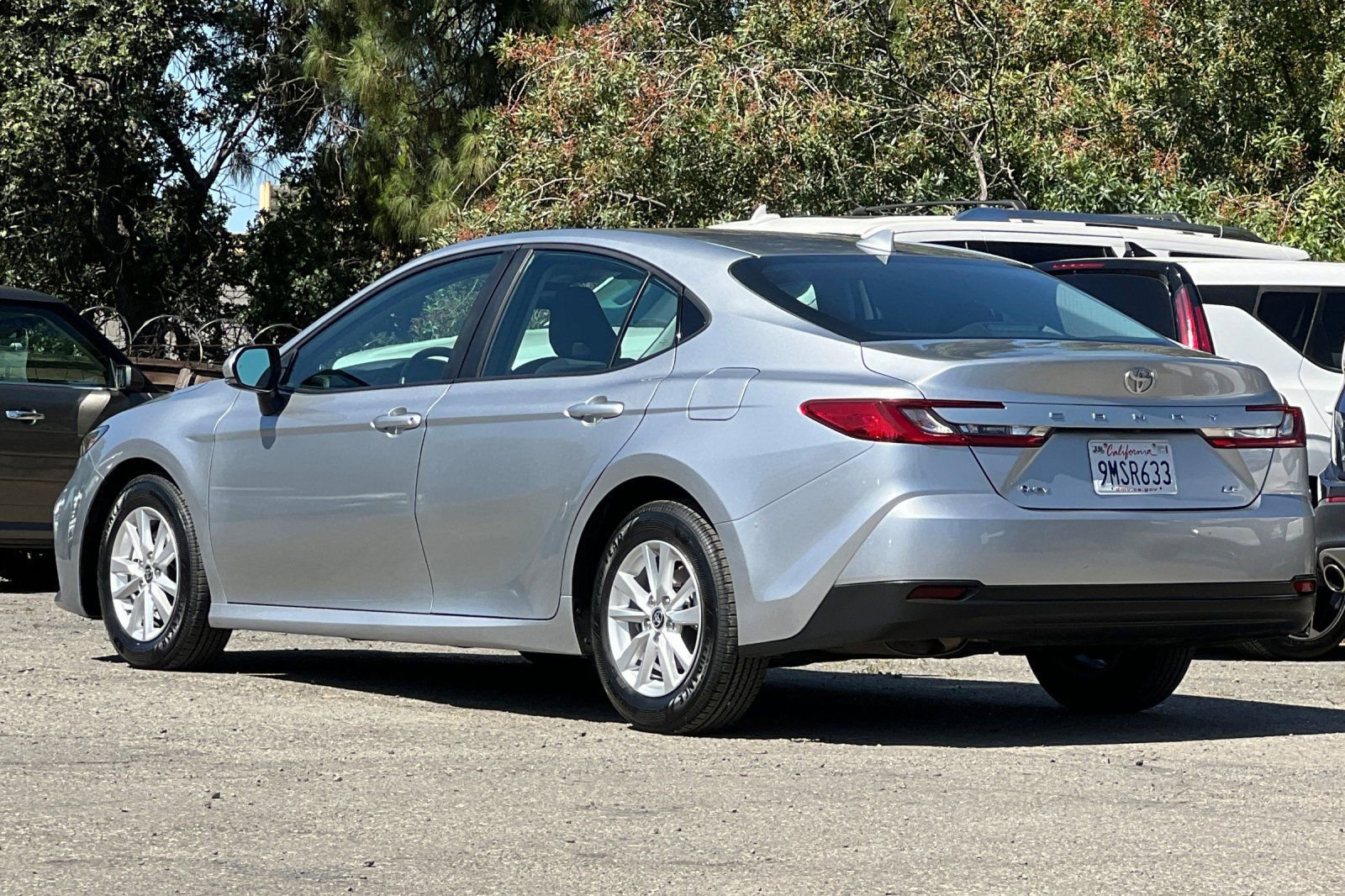 Used 2025 Toyota Camry LE FWD image 8