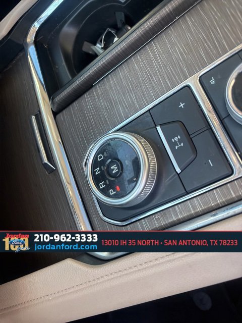 Certified 2022 Ford Expedition Limited image 16