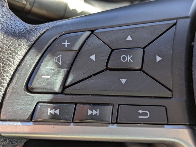 Used 2023 Nissan Kicks SR image 23