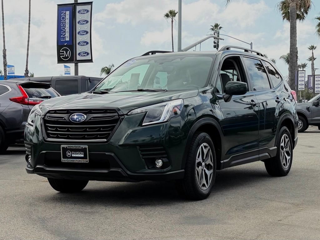 Used 2024 Subaru Forester Premium AWD/4WD image 4