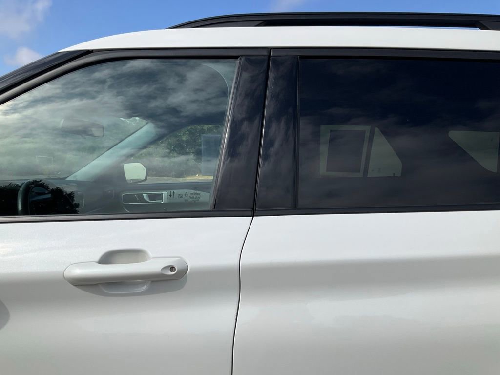 Certified 2022 Ford Explorer XLT w/ Equipment Group 202A image 36