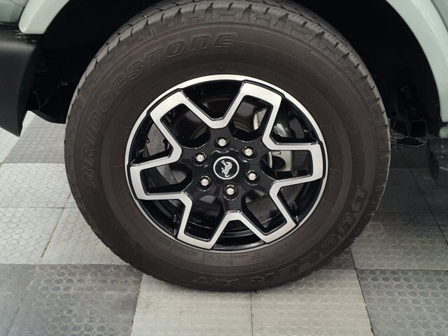 Certified 2023 Ford Bronco Outer Banks AWD/4WD image 16
