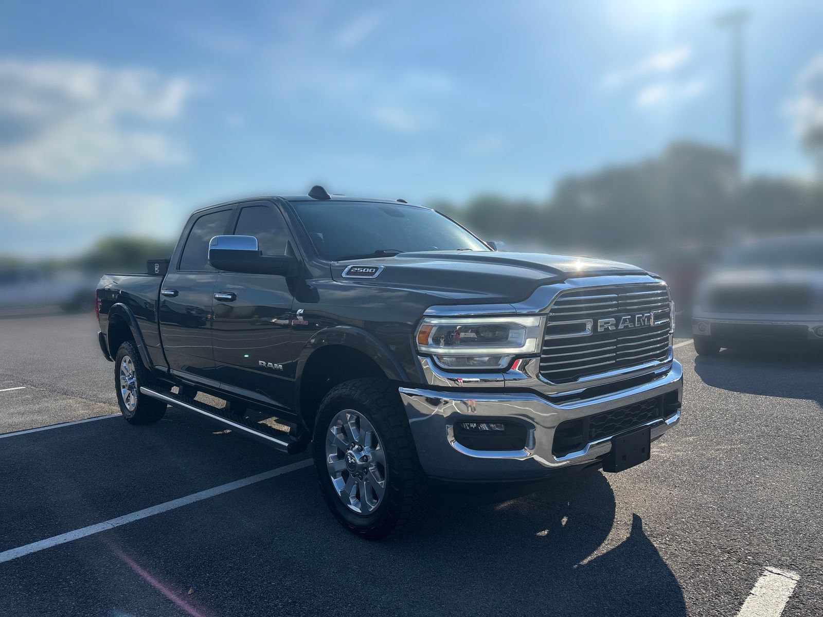 Used 2022 RAM 2500 Laramie AWD/4WD image 4
