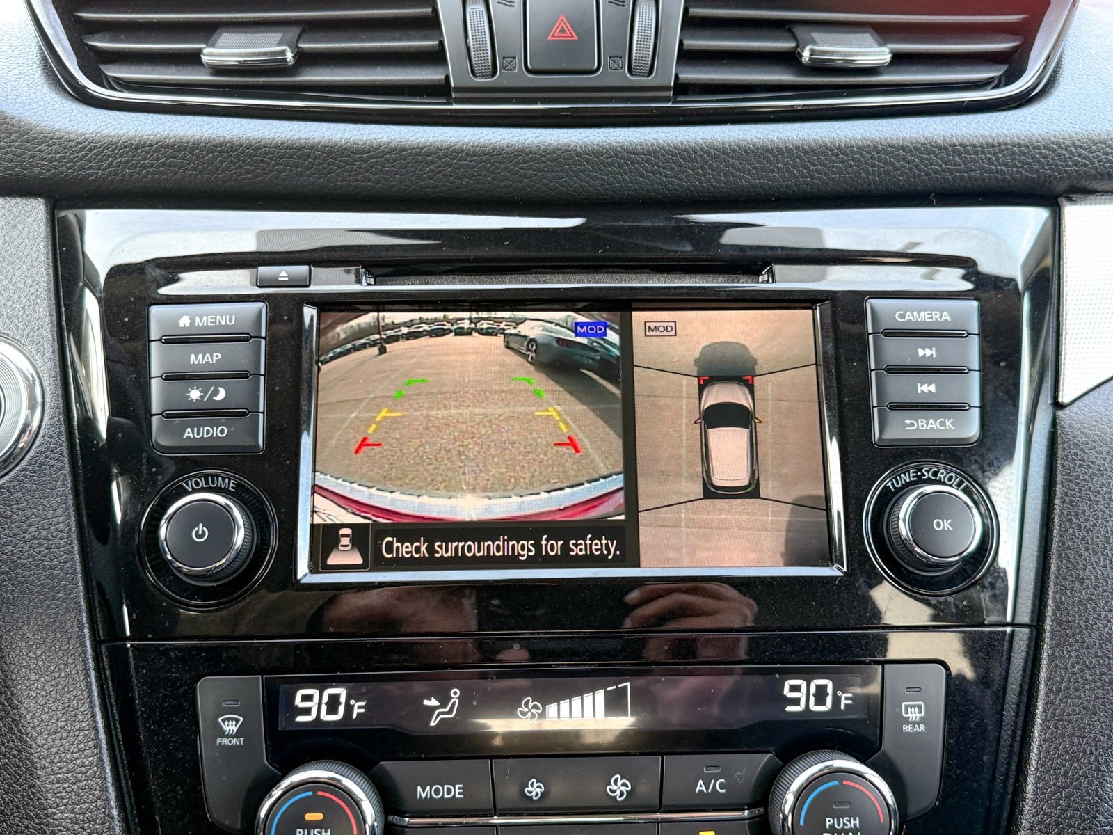 Used 2020 Nissan Rogue Sport SL w/ Premium Package image 23