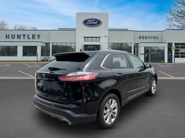 Certified 2022 Ford Edge Titanium AWD/4WD image 4