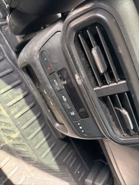 Used 2025 Honda Pilot EX-L image 18