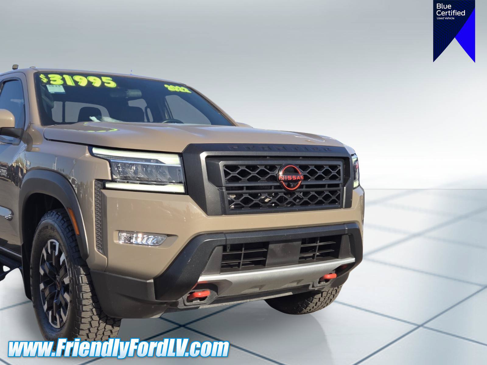 Used 2022 Nissan Frontier Pro-X RWD image 9