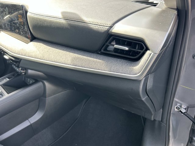 Used 2026 Nissan Kicks SV w/ Cold Weather Package FWD image 25