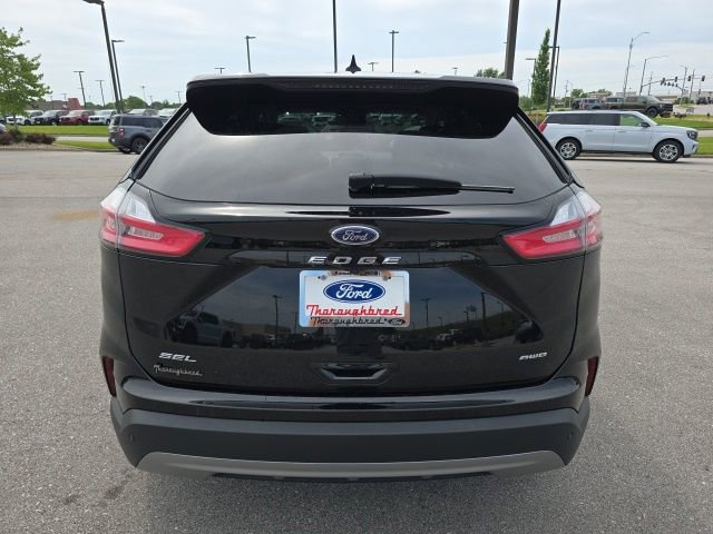 Certified 2023 Ford Edge SEL w/ Convenience Package AWD/4WD image 4