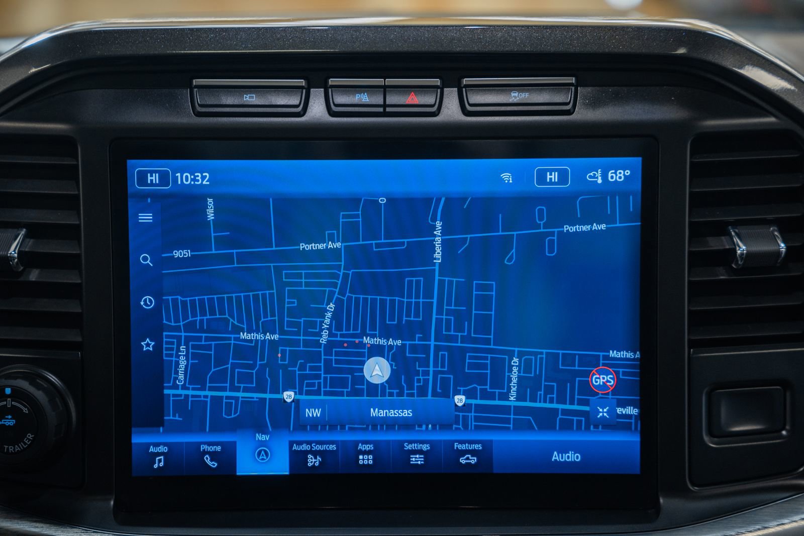 Certified 2023 Ford F150 Lariat w/ Equipment Group 502A High image 27