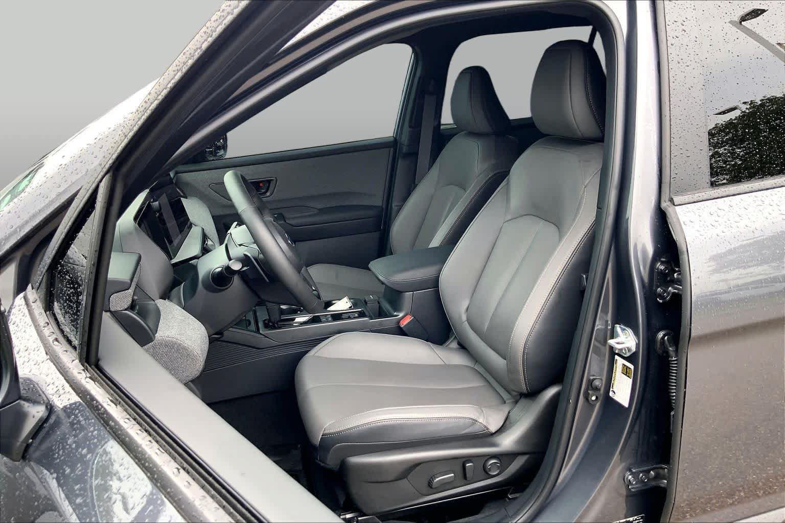 Used 2026 Subaru Outback Limited AWD/4WD image 8