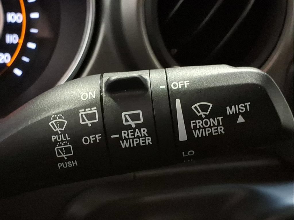 Used 2022 Jeep Wrangler Unlimited Sport AWD/4WD image 25