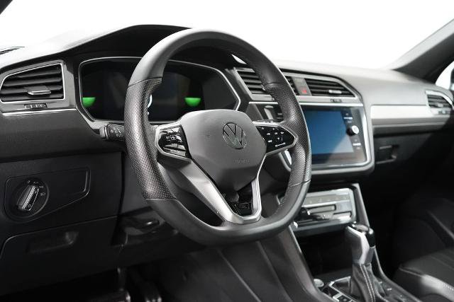 Used 2024 Volkswagen Tiguan SE R-Line FWD image 13