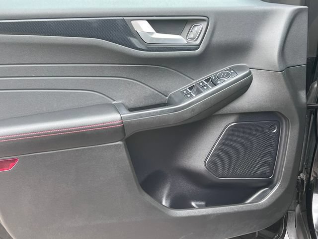 Certified 2024 Ford Escape ST-Line w/ Tech Pack #1 AWD/4WD image 14