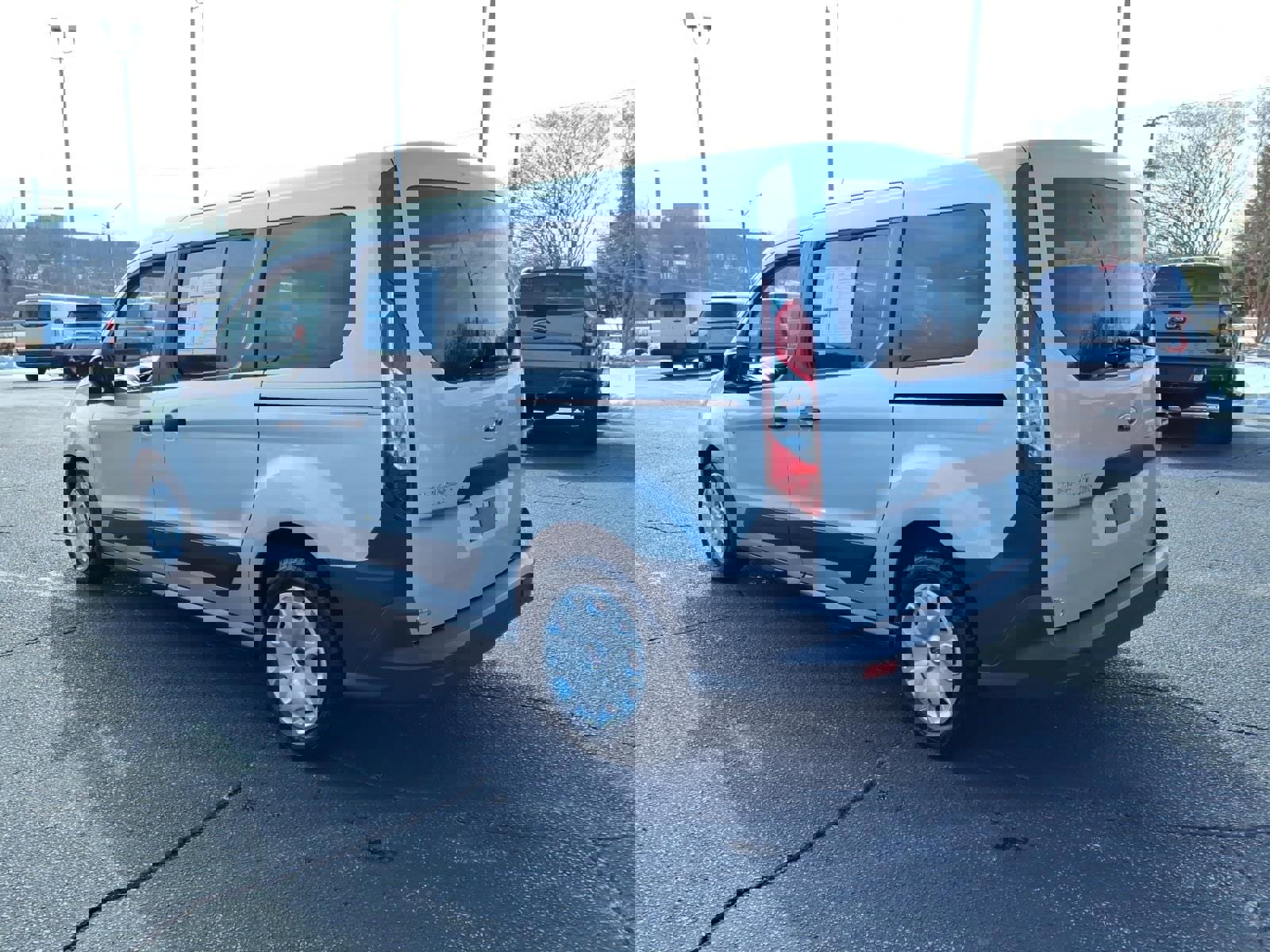 Certified 2018 Ford Transit Connect XL image 3