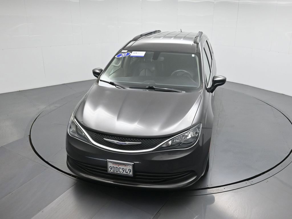 Used 2020 Chrysler Voyager Lxi image 40