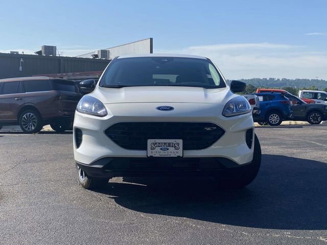 Certified 2022 Ford Escape SE w/ SE Sport Appearance Package image 8