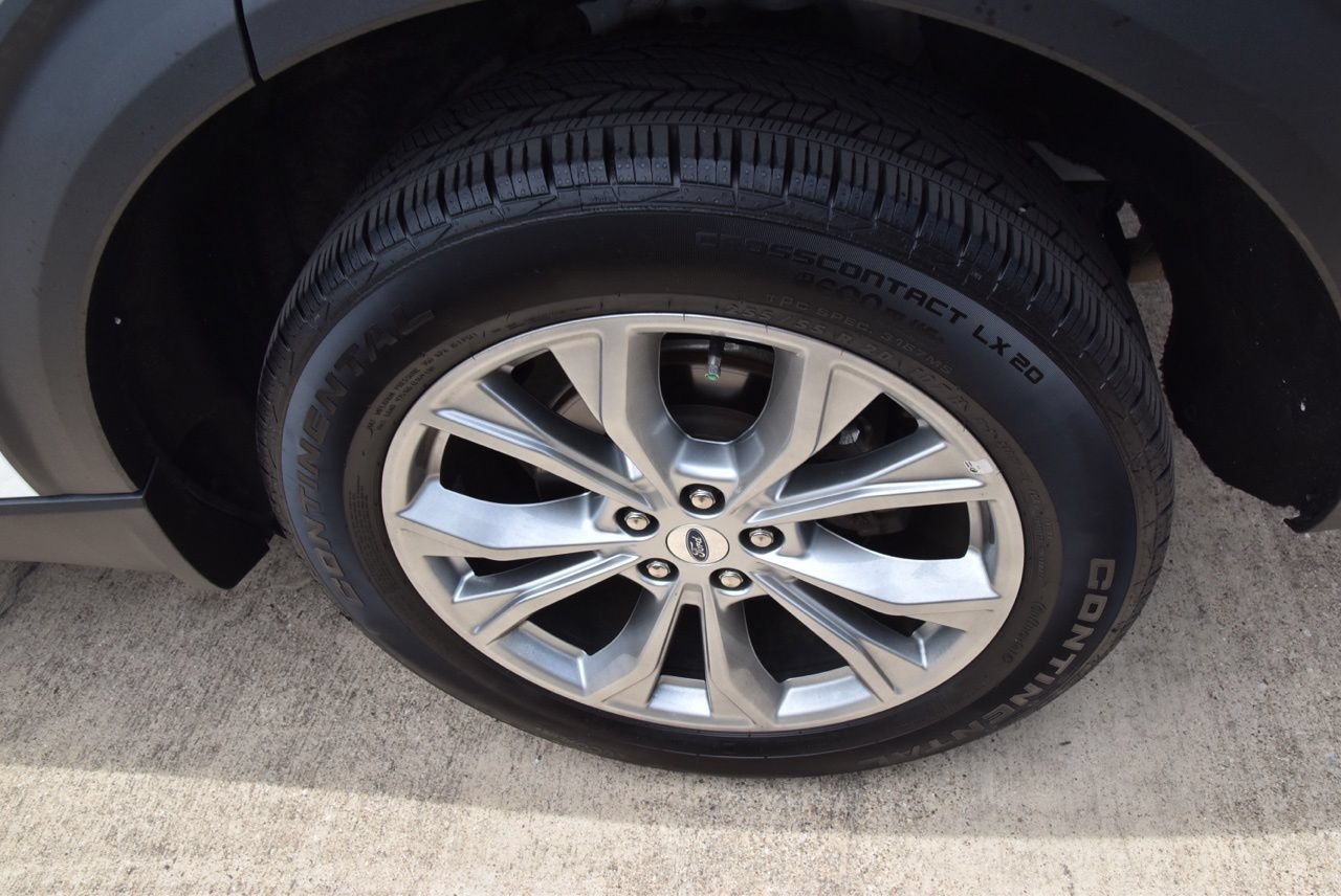 Certified 2023 Ford Explorer Limited AWD/4WD image 30