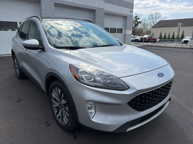 Certified 2020 Ford Escape Titanium image 2