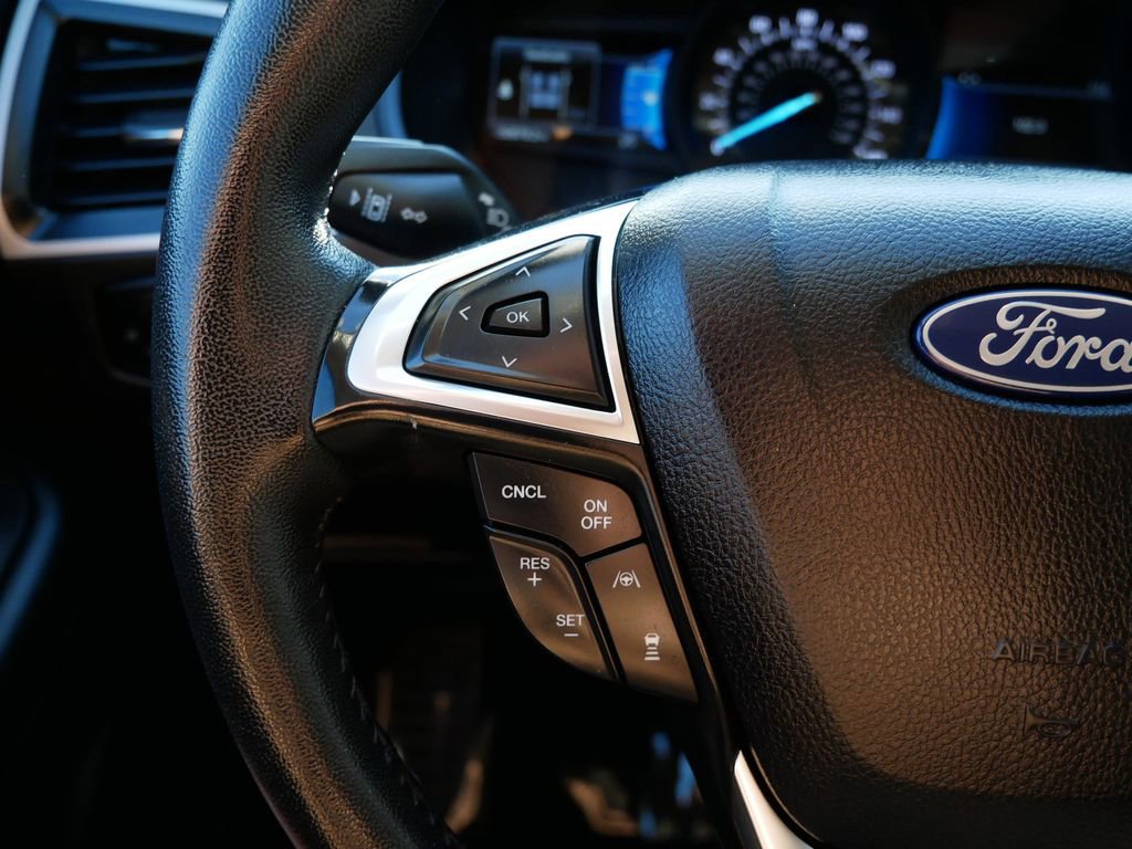 Certified 2024 Ford Edge SEL image 18