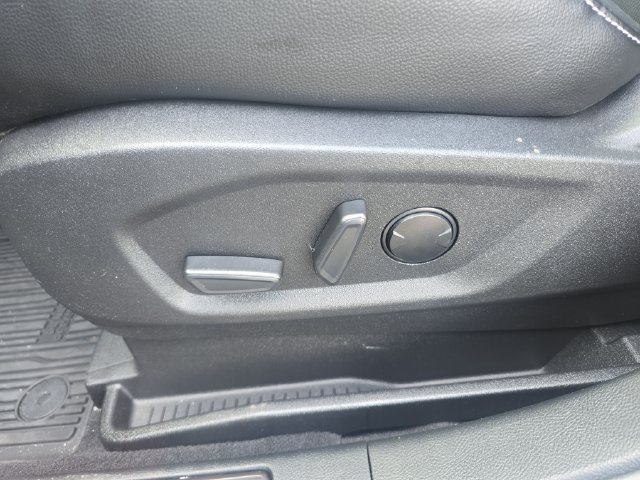 Certified 2024 Ford Edge ST w/ Equipment Group 401A AWD/4WD image 12