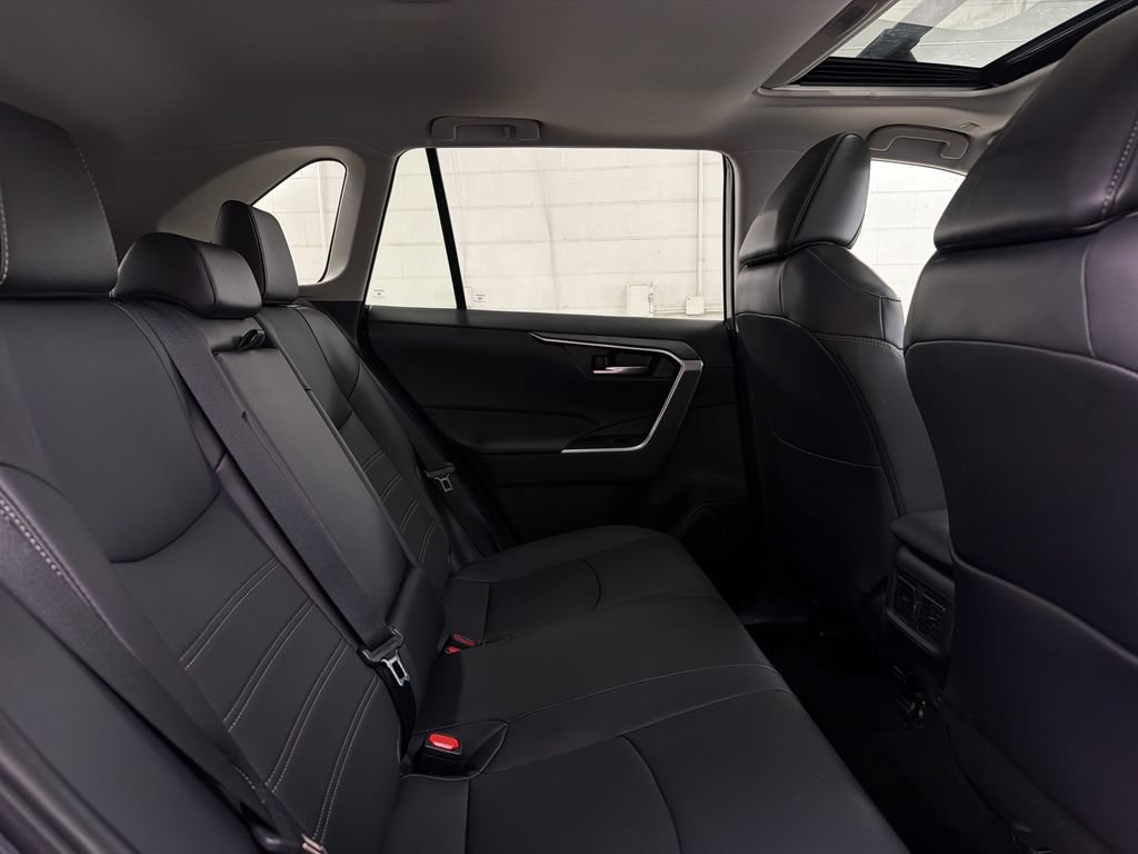 Used 2025 Toyota RAV4 XLE Premium FWD image 30