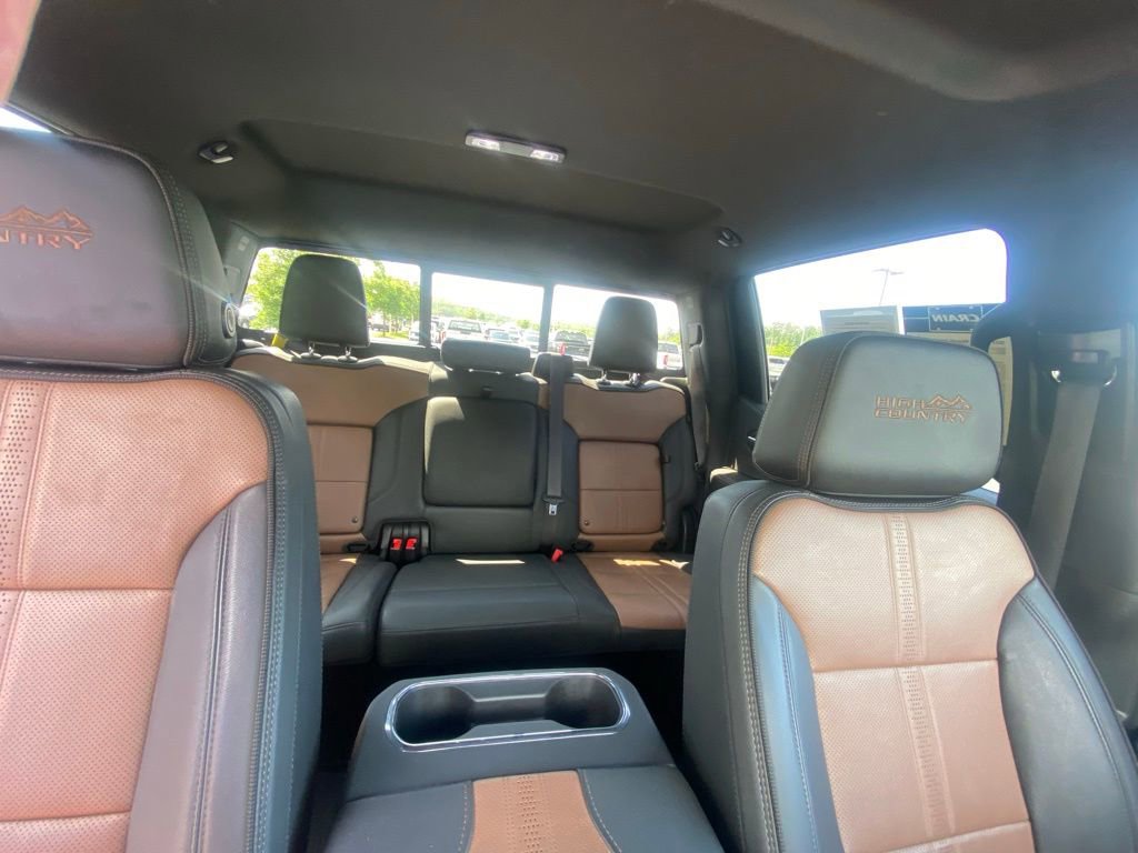 Used 2023 Chevrolet Silverado 1500 High Country w/ Technology Package AWD/4WD image 28