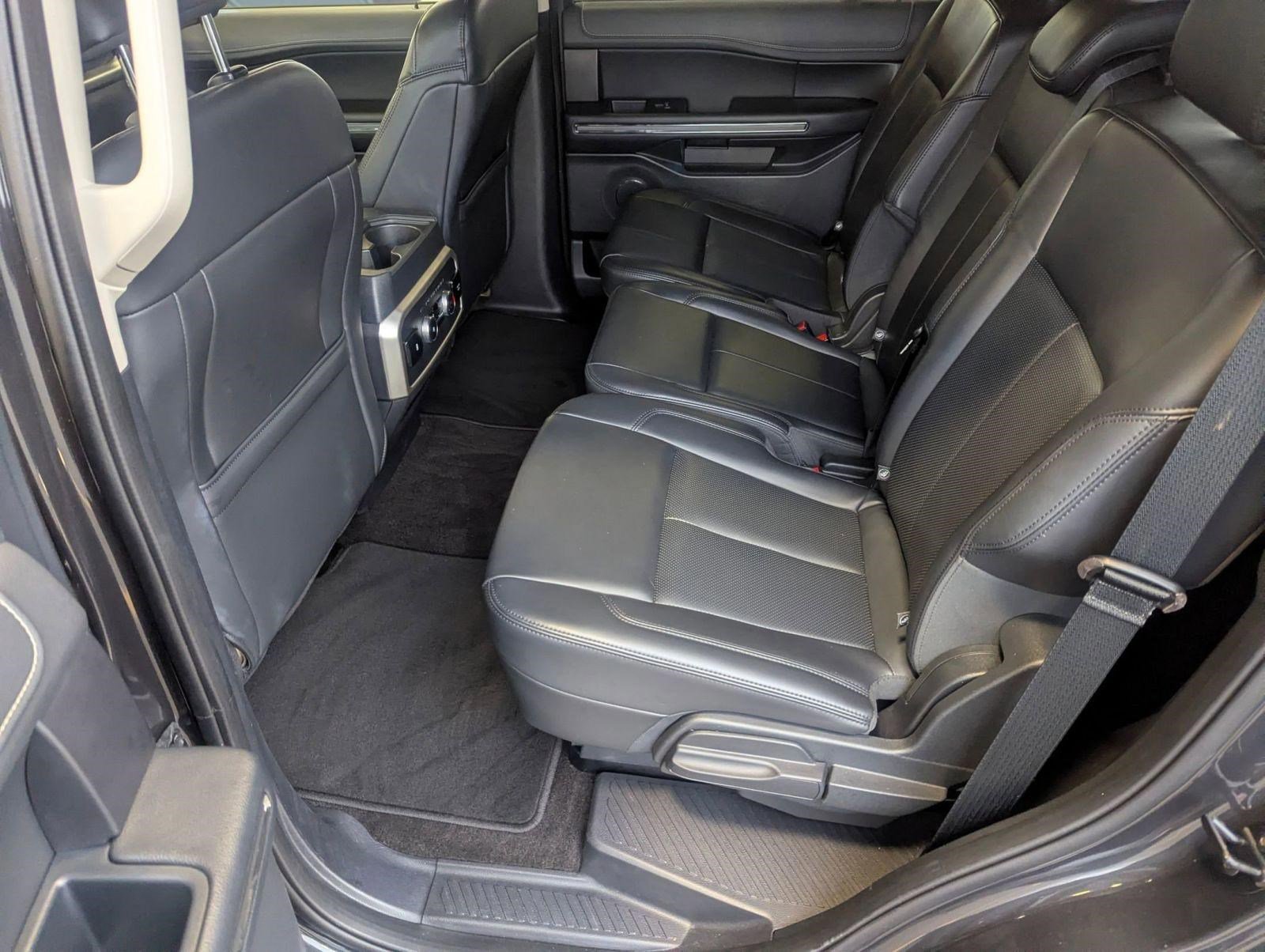 Certified 2023 Ford Expedition XLT image 14