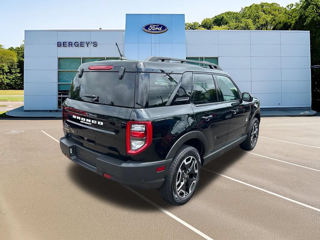 Certified 2022 Ford Bronco Sport Outer Banks w/ Tech Package AWD/4WD image 7