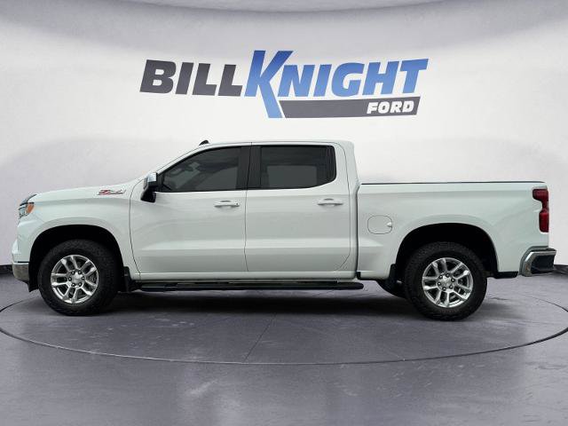 Used 2023 Chevrolet Silverado 1500 LT w/ Z71 Off-Road Package AWD/4WD image 2