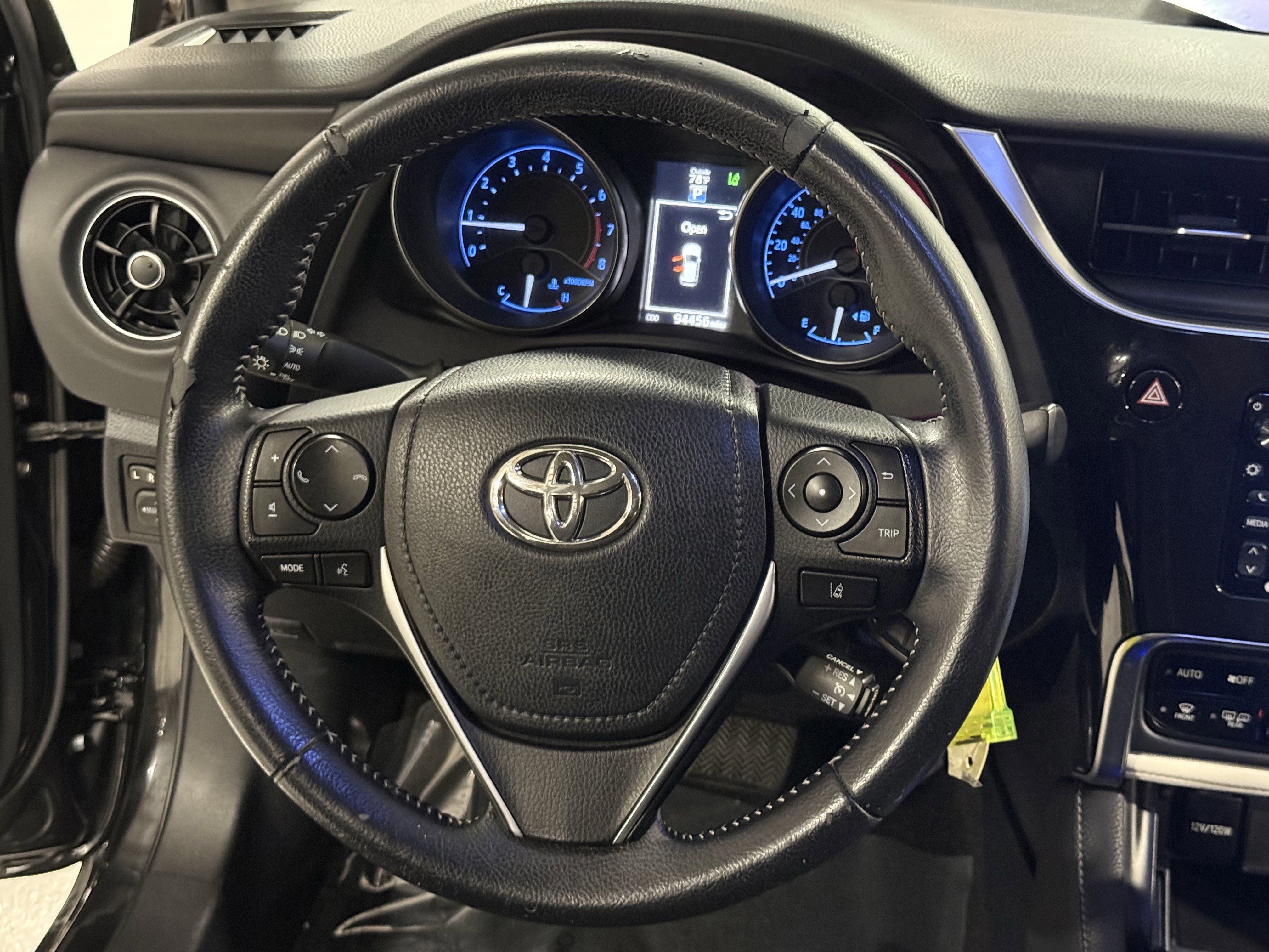 Used 2017 Toyota Corolla iM image 16
