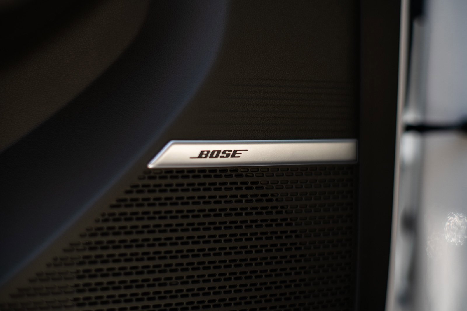 Used 2025 Hyundai Santa Fe Calligraphy w/ Tow & Go Package image 48