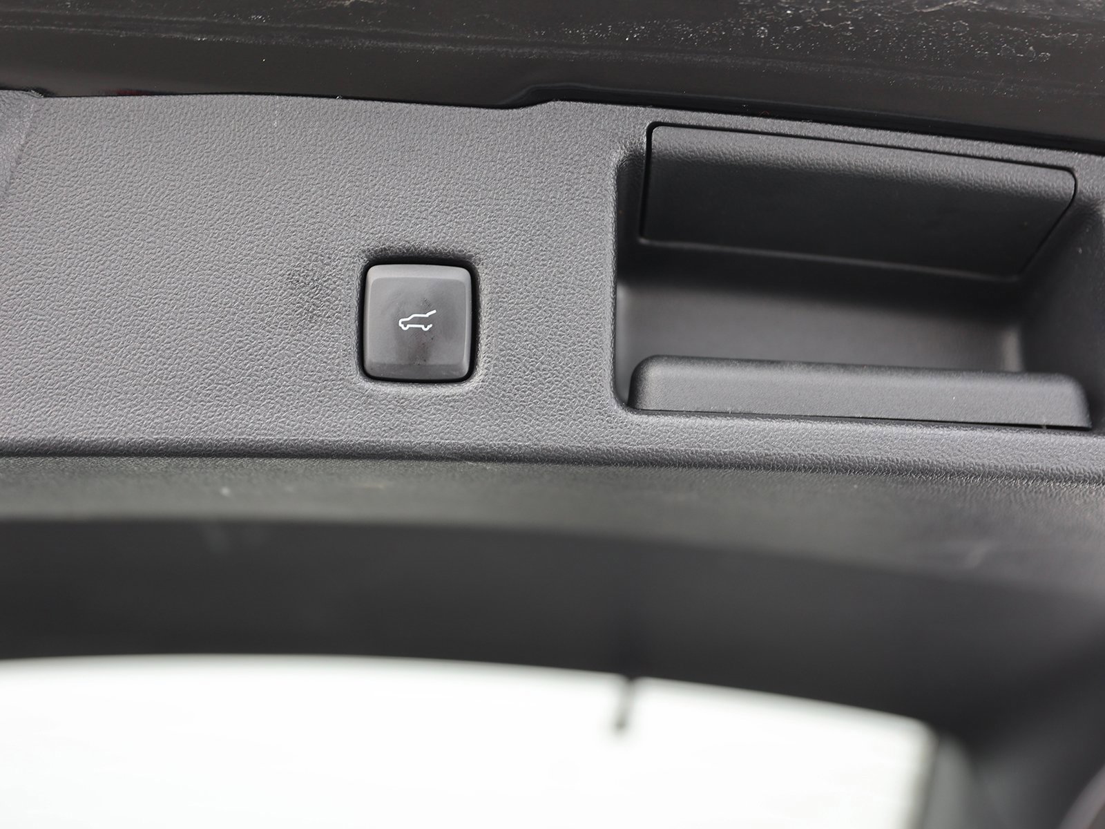 Certified 2022 Ford Escape SEL w/ SEL Stealth AWD Package image 16