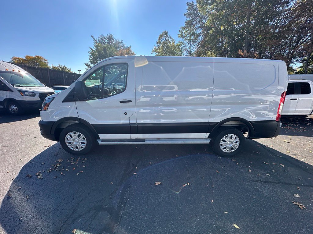 Certified 2025 Ford Transit 250 Low Roof w/ Exterior Upgrade Package RWD image 12