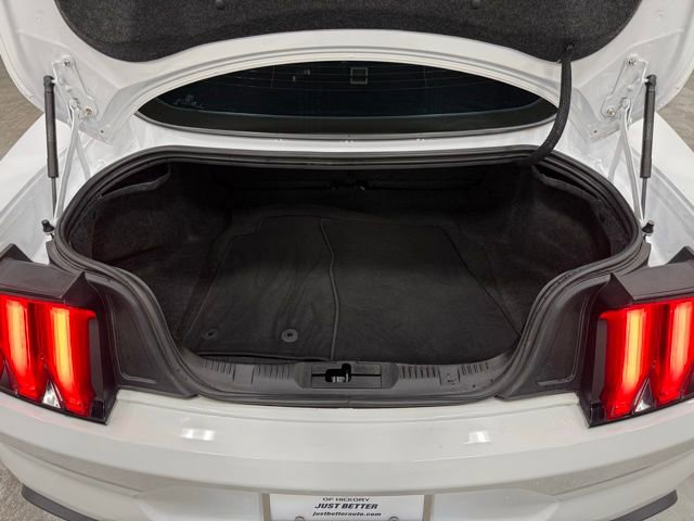 Certified 2022 Ford Mustang GT w/ Equipment Group 301A image 33