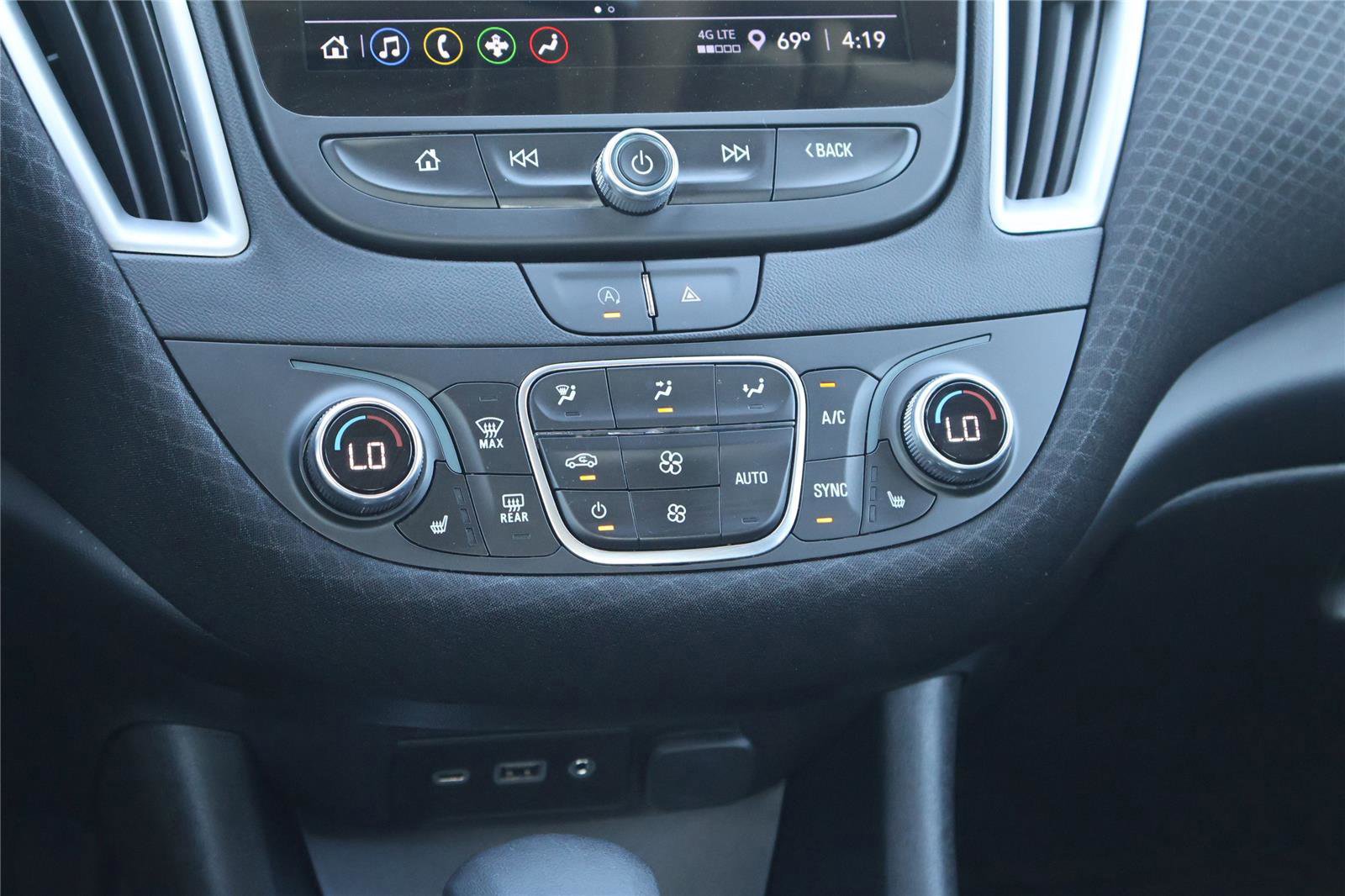 Used 2024 Chevrolet Malibu LT image 24