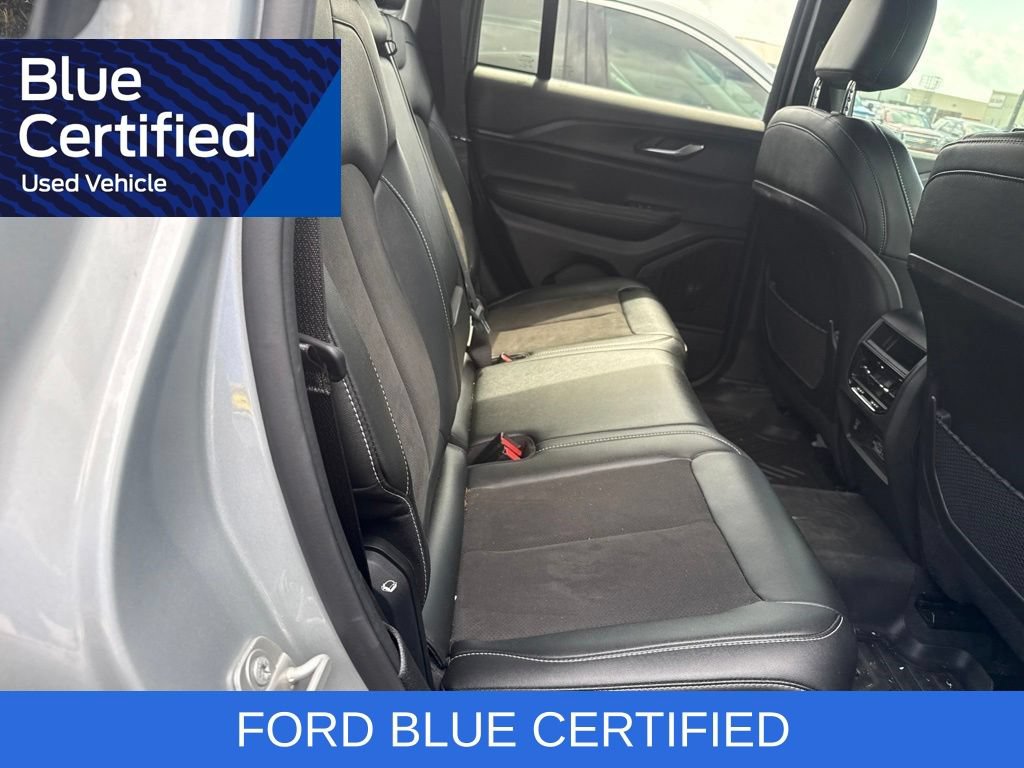 Used 2024 Jeep Grand Cherokee Altitude RWD image 6