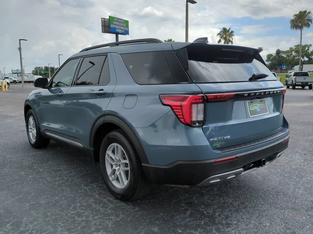 Certified 2025 Ford Explorer Active w/ Active Comfort Package RWD image 7